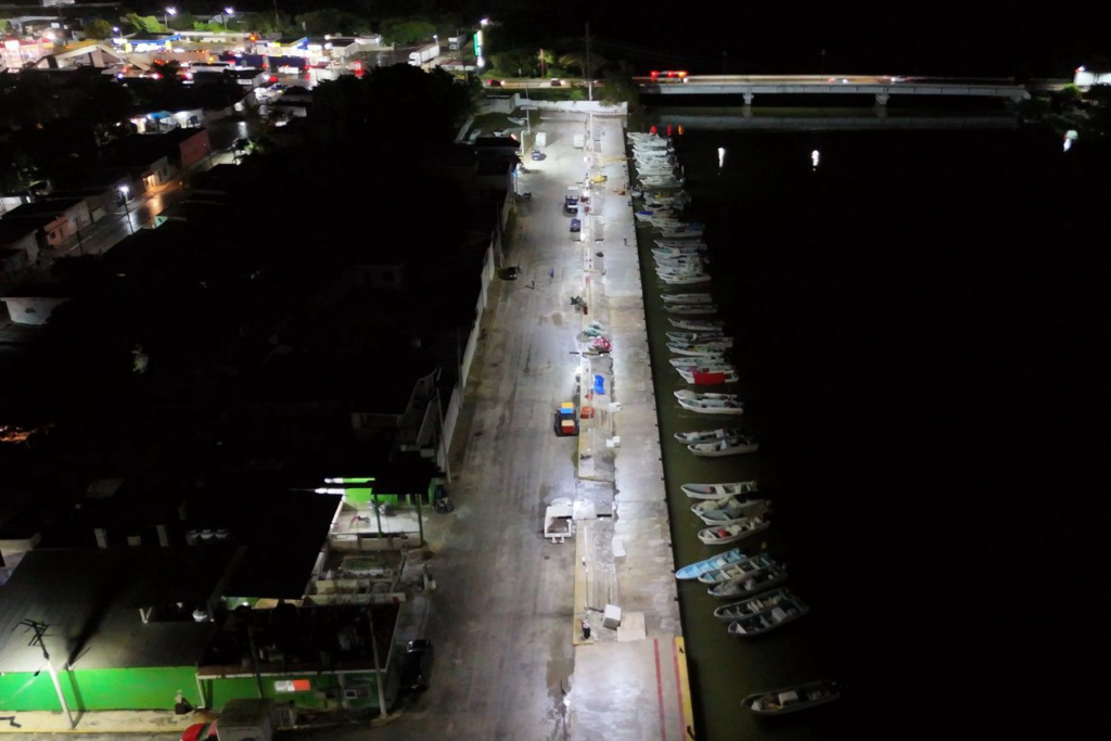 2.	Modernización de luminarias y muelles en el puerto de Seybaplaya Campeche. - Carxcter Campeche