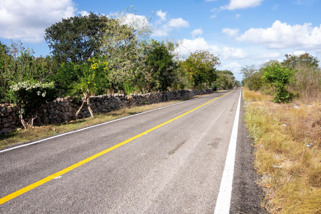 impulsan-la-conectividad-regional-con-nueva-infraestructura-carretera-en-hecelchakán-2