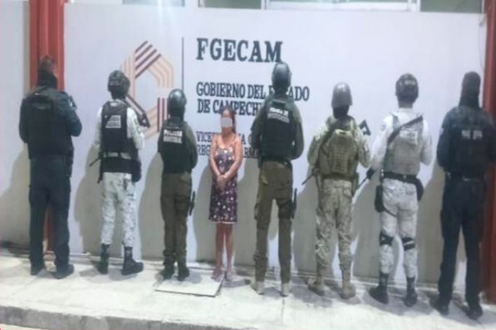 Golpe al narcomenudeo en Carmen, mujer asegurada tras cateo - Carxcter Campeche