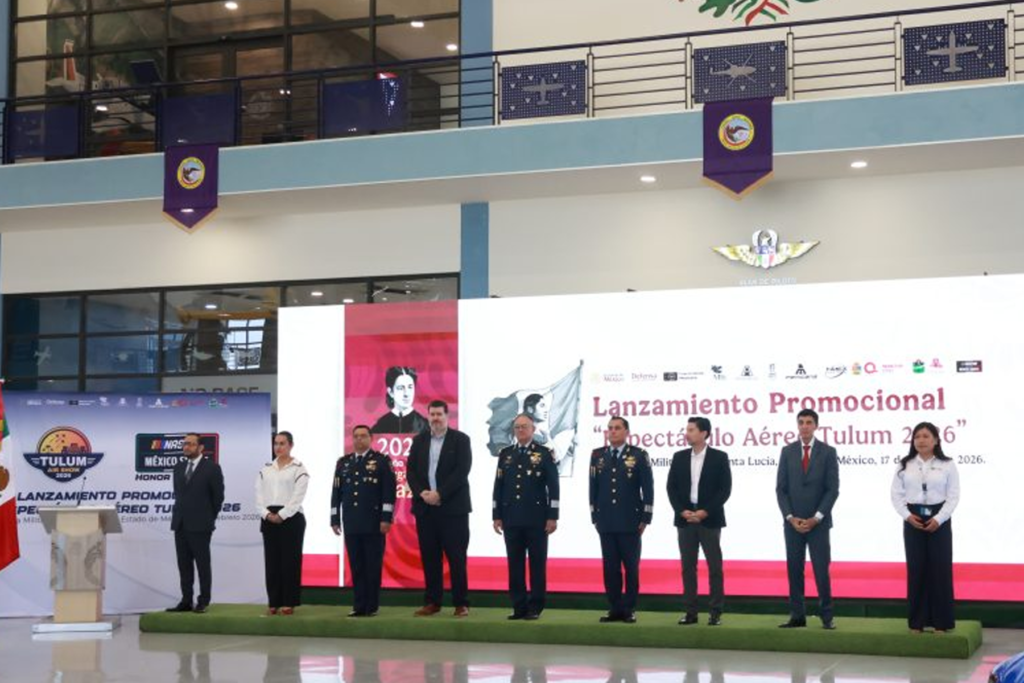 Presentación de la Serie Nascar México en Tulum - Carxcter Campeche