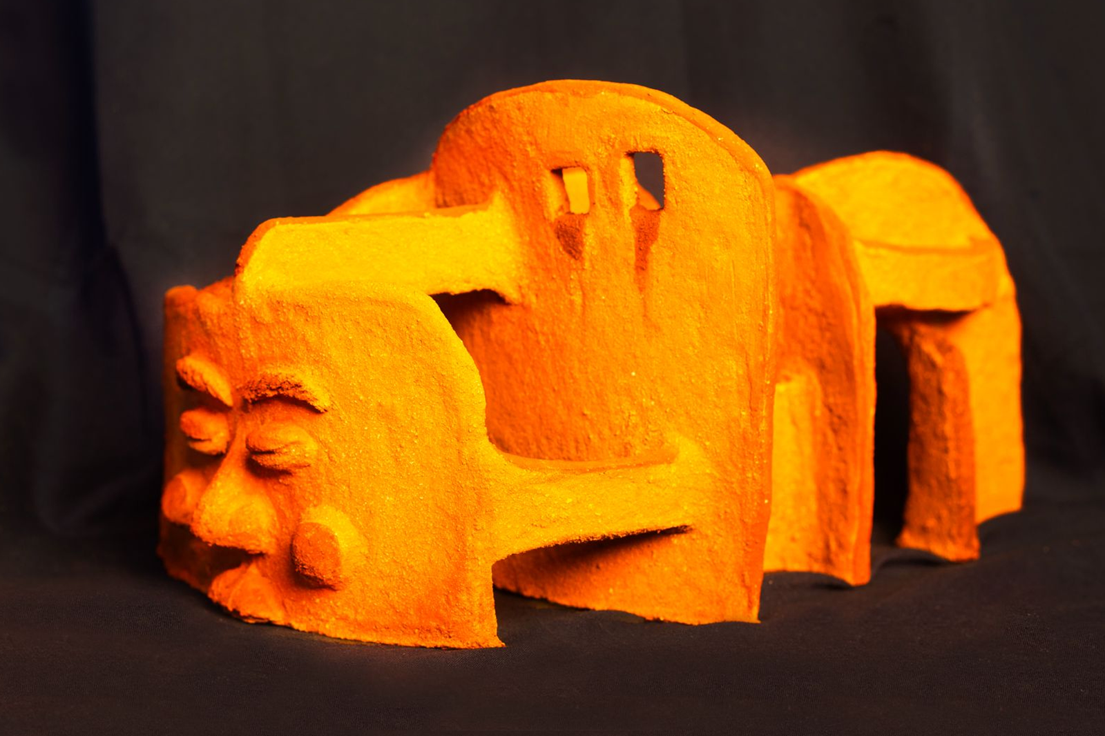 Artistas de la Arrocera presenta muestra de cerámica en la FILEY 2026 - Carxcter Campeche