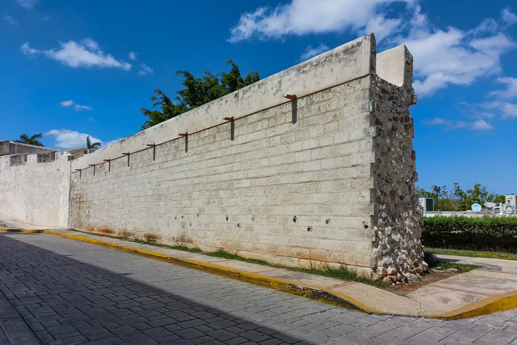Lienzo de Muralla tras 8M - Carxcter Campeche
