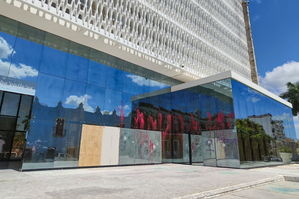 Palacio de Gobierno de Campeche tras el 8M - Carxcter Campeche