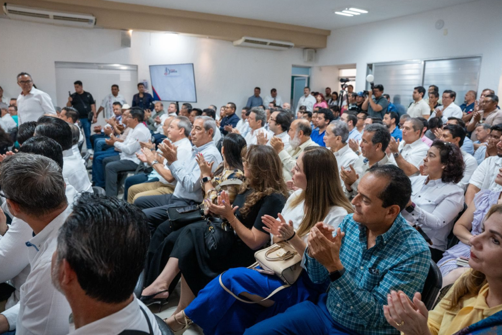 Gobierno de Campeche respalda al sector de la construcción - Carxcter Campeche
