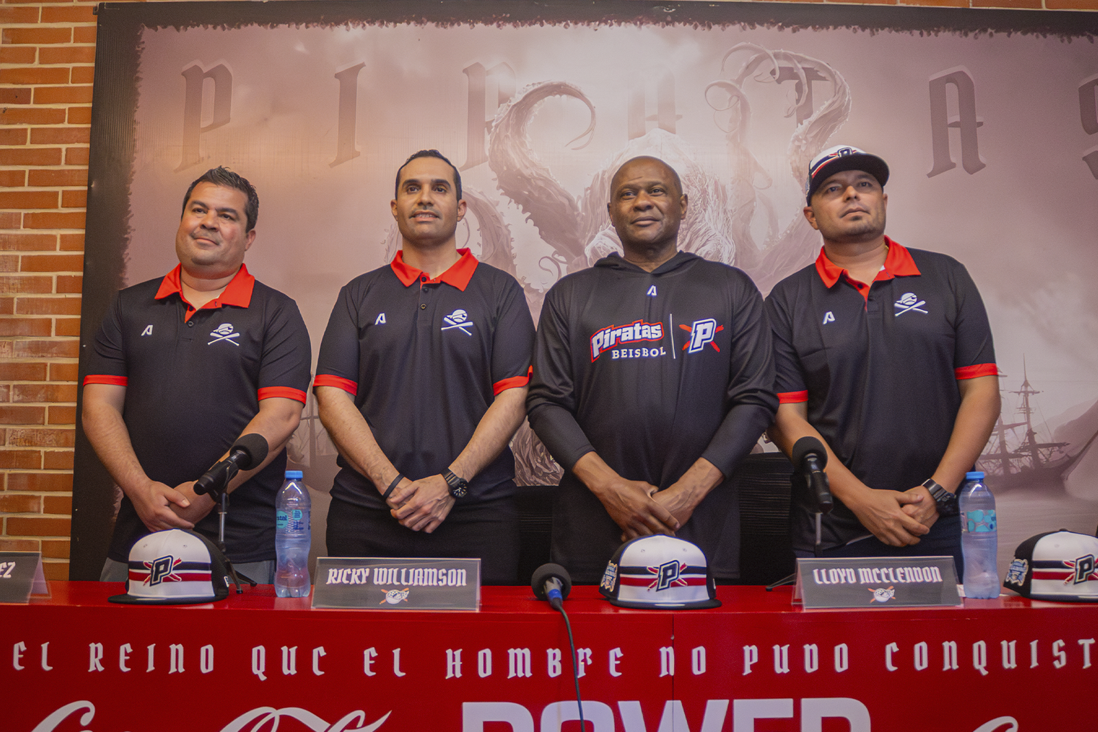 Lloyd McClendon toma el timón de los Piratas de Campeche - Carxcter Campeche