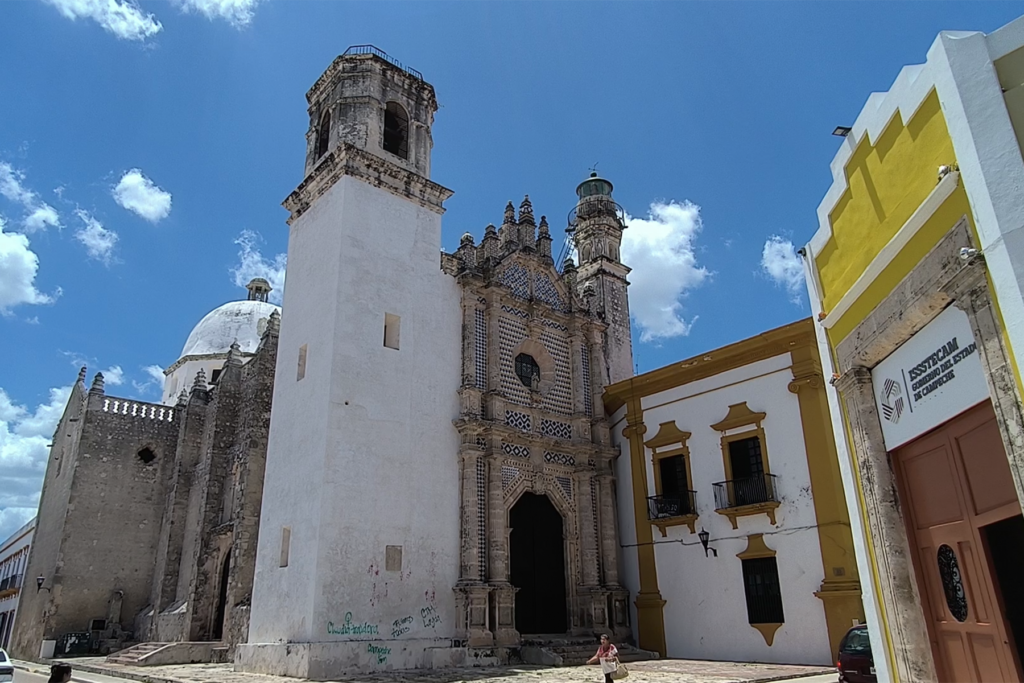 Restauración de monumentos tras daños del 8M en Campeche - Carxcter Campeche