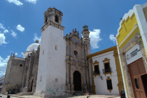Restauración de monumentos tras daños del 8M en Campeche