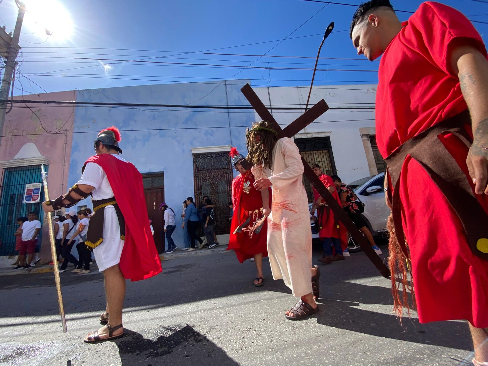 El Viacrucis se vivió en varias partes de la capital campechana como en el barrio de Santa Ana y en el Centro Hostórico