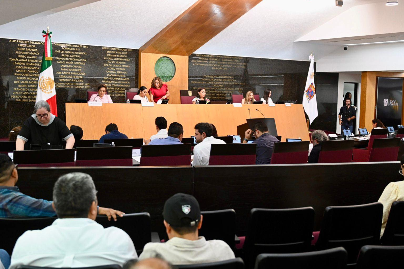Aprueban Leyes para la protección de mujeres e infancias - Carxcter Campeche