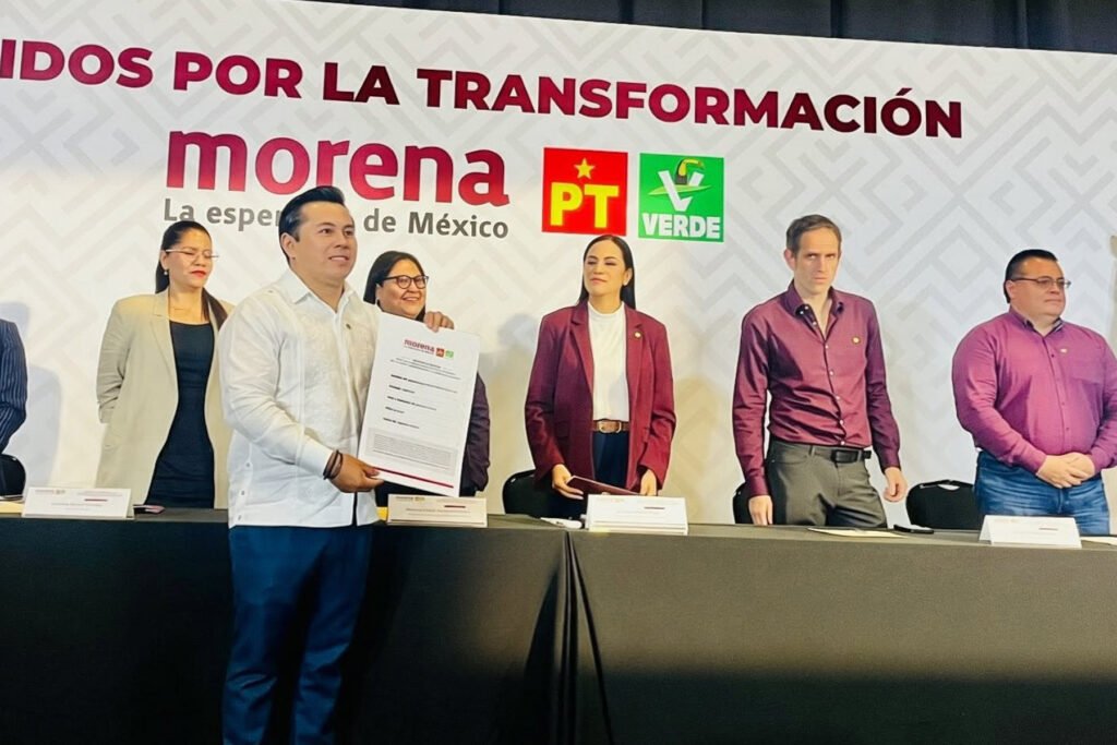 Carlos Ucán busca ser candidato a gobernador de Campeche por Morena en 2027
