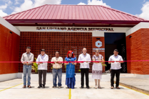 Layda Sansores entrega infraestructura comunitaria