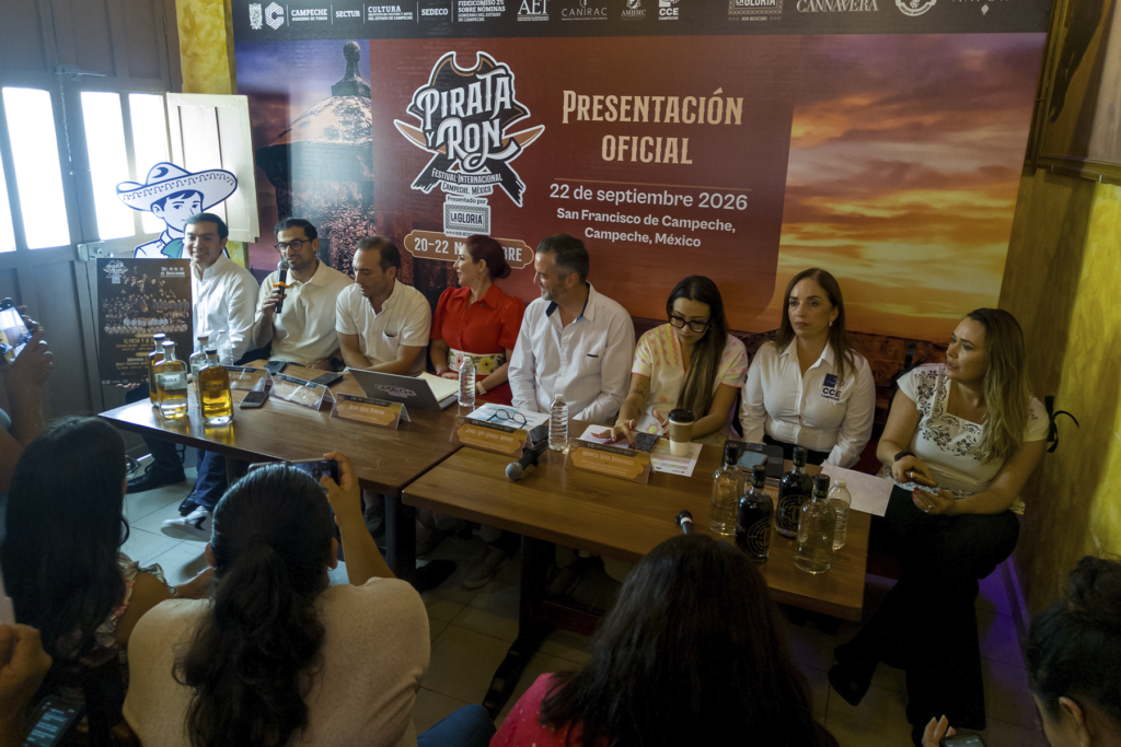 Conferencia de Prensa Festival Pirata y Ron - Carxcter Campeche